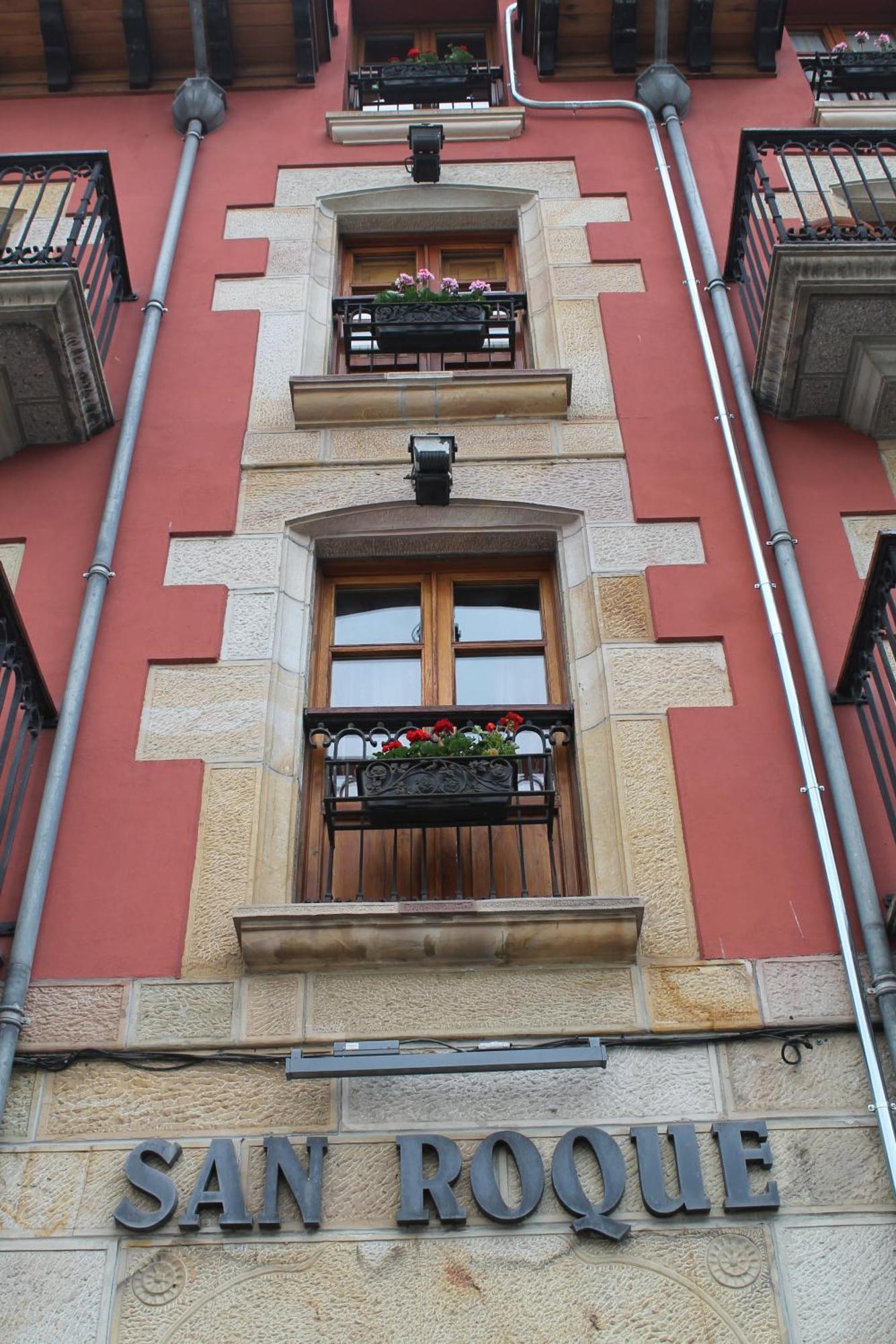 Hotel San Roque Reinosa Exterior foto